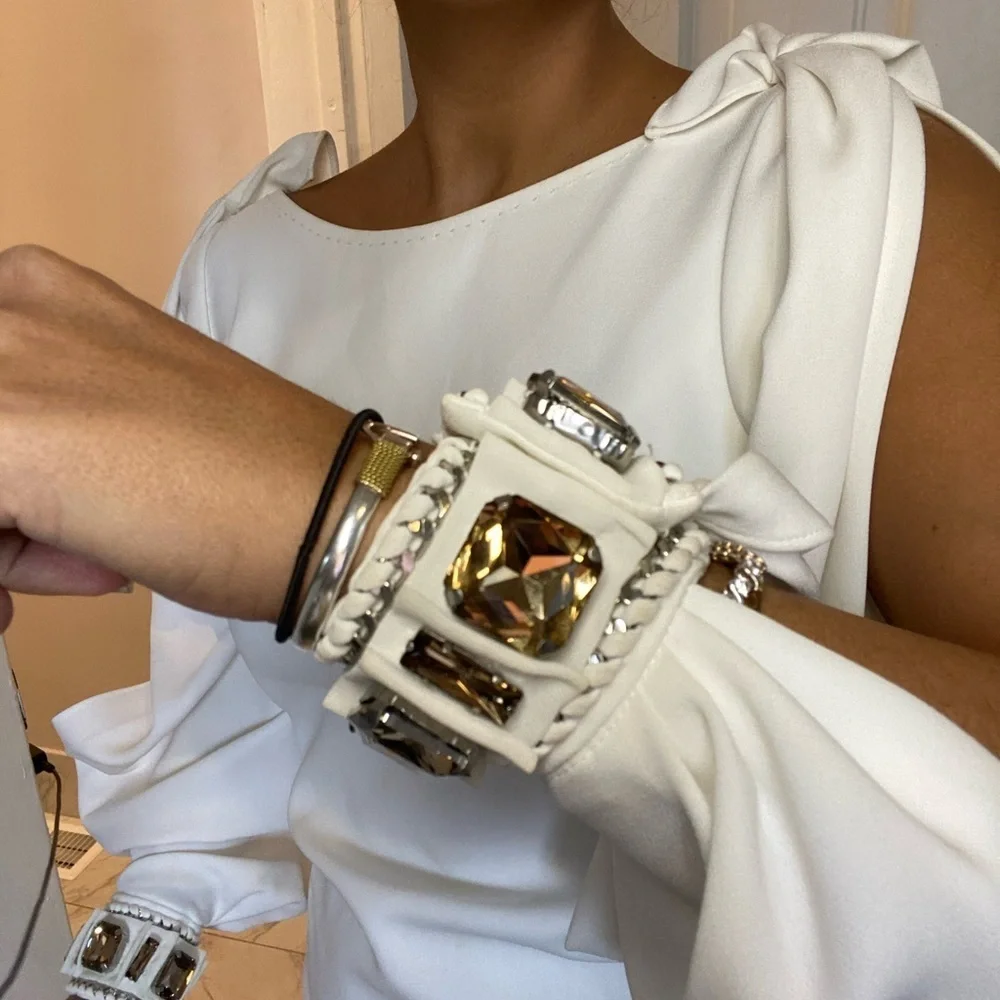 Elie Tahari jewel cuff split sleeve white dress - Picture 3 of 12